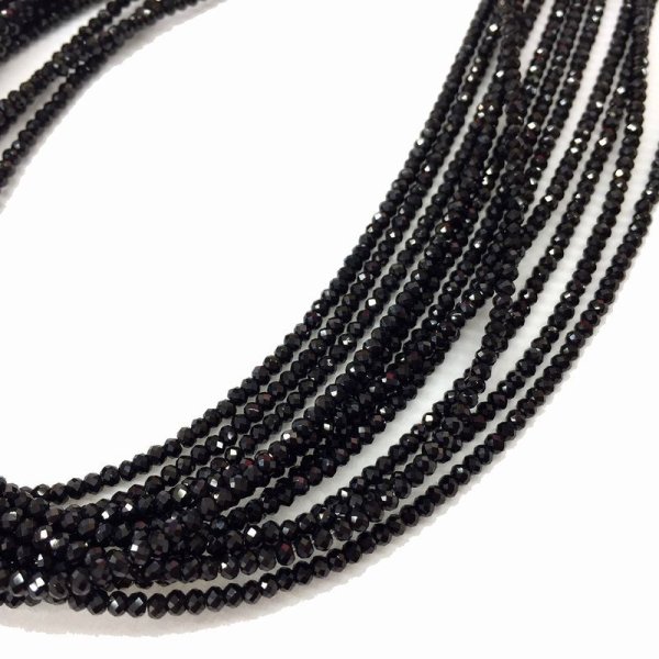 画像2: 【値下げ】連 ブラックスピネル AAA ソロバンカット 約2*1.5mm(39cm)  品番: 5923 (2)