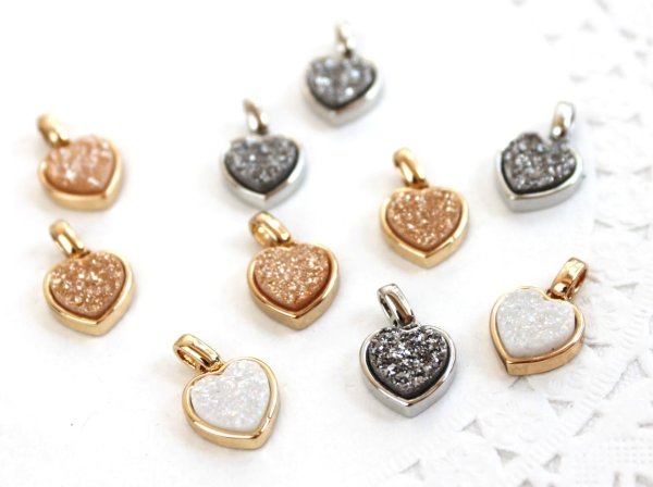 画像2: ドゥルージー ハートチャーム(ホワイト) 1.0cm×1.0cm  品番: 6678 (2)