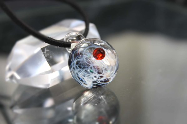 画像3: 宇宙を閉じ込めたガラスのペンダントトップ E  品番: 7607 (3)