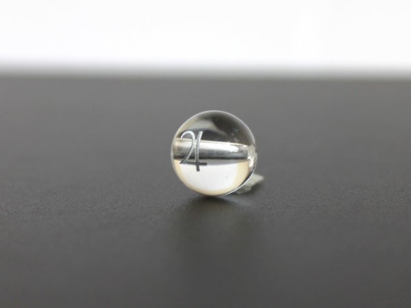 画像2: 【オリジナル商品】カービング 占星術 木星 水晶(銀彫り) 12mm  品番: 6933 (2)