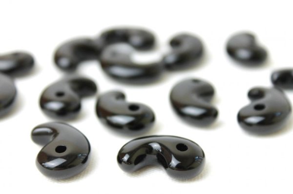 画像2: 古代勾玉 オニキス まがたま 16mm×11mm    品番: 9893 (2)