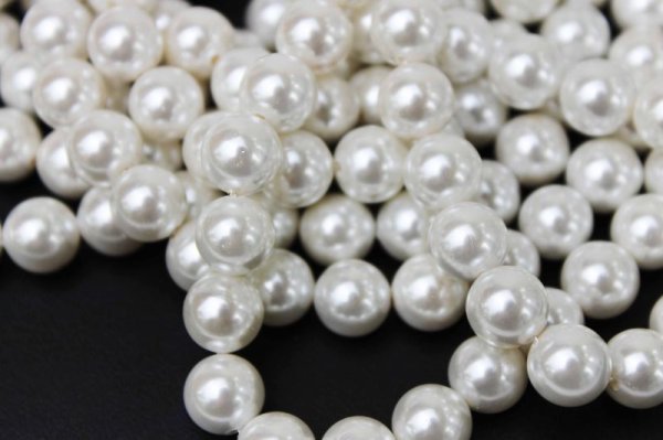 画像3: 【お求めやすくなりました!】 連 シェルパール ホワイト 丸 4mm    品番: 9938 (3)