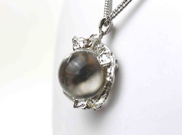 画像2: ペンダントトップ　水晶×龍　約3cm　　品番： 10079 (2)