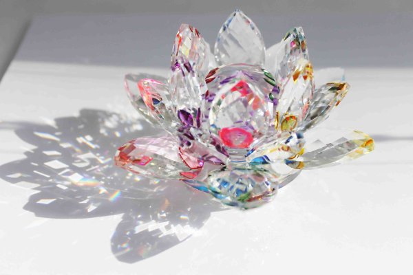 画像2: 【現品限り】クリスタルガラス蓮花台 ミックスカラー 小サイズ  ※割引クーポン・ポイント付与対象外 品番: 10090 (2)
