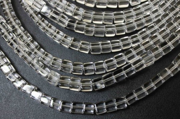 画像3: 連 クリスタル(水晶) サイコロ  6(垂直穴)    品番: 4056 (3)