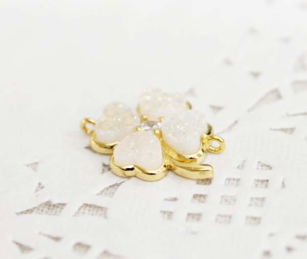 画像2: ドゥルージー コネクトパーツ クローバー ホワイト 1.5cm  品番: 10624 (2)