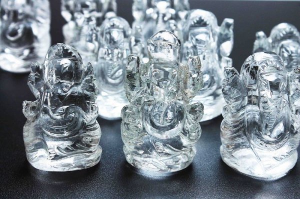 画像3: 置物 透明度抜群 ヒマラヤ産水晶使用 ガネーシャ 3センチから4センチ 品番: 11308 (3)