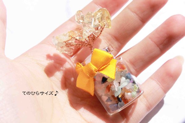 画像3: 置物 オーナメント ミニボトル入り シトリン 招財樹 風水 縁起物 インテリア 品番:11400 (3)