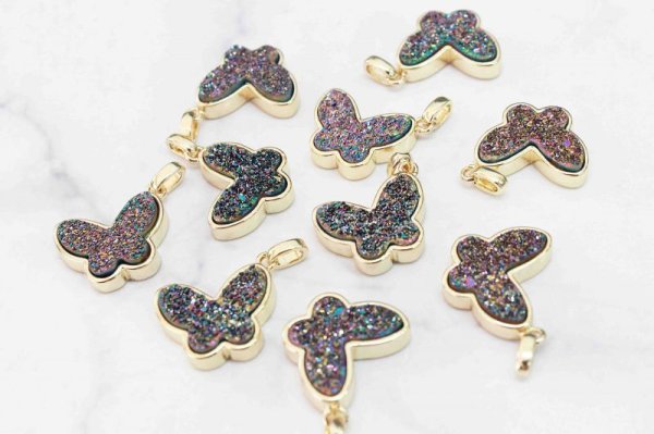 画像2: ドゥルージー GLバタフライチャーム(ギャラクシー) 1.5cm×1.0cm パーツ 素材 アクセサリー 天然石  品番: 11412 (2)
