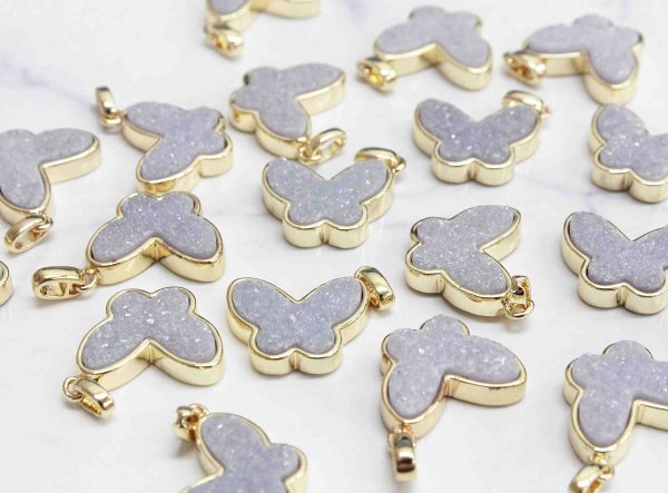 画像2: ドゥルージー GLバタフライチャーム(パープル) 1.5cm×1.0cm パーツ 素材 アクセサリー 天然石  品番: 7364 (2)