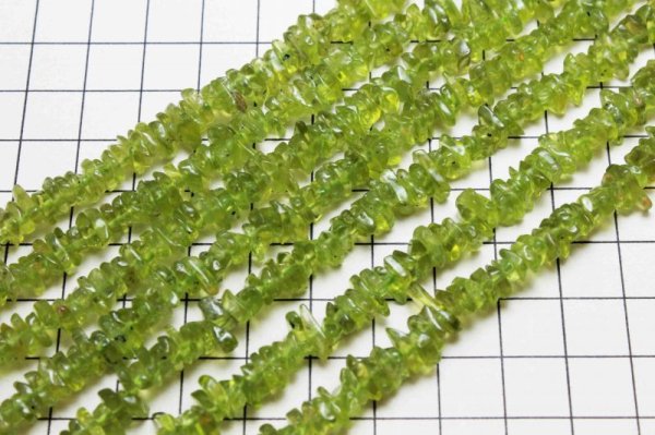 画像4: 連 　変形　さざれ　チップ　ペリドット　不定形　小粒　　品番： 6021 (4)