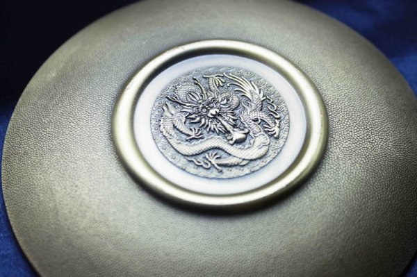 画像5: 置物 彫り物 お香受け皿 さざれ皿 真鍮製 双龍 約10cm 品番: 10169 (5)