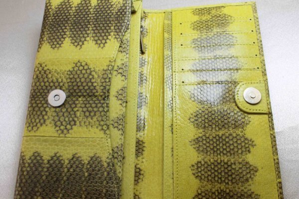 画像5: シーパイソンレザー 長財布 パターンイエロー 縁起物 風水  品番: 10195 (5)
