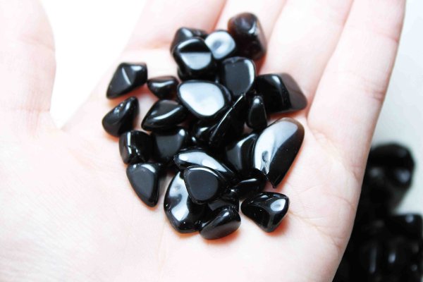 画像3: さざれ モリオン 黒水晶 約1kgパック 最強 魔よけ 浄化 天然石 品番: 4290 (3)