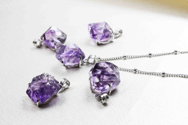 画像4: ペンダントトップ アメジスト ラフロック Silver925 品番: 10827 (4)