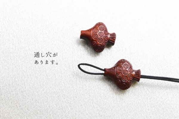 画像3: 【一粒売り】 ウッドビーズ 花瓶魚 紫檀 ローズウッド 約16mm 品番: 11466 (3)