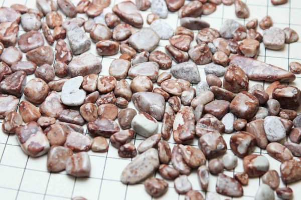 画像4: 【日本銘石】さざれ 姫川薬石   100gパック パッケージ付き 品番: 11683 (4)