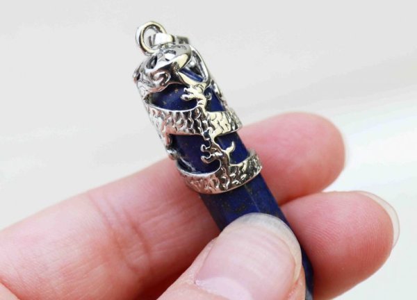 画像2: ペンダントトップ　ラピスラズリ　龍　※ポイント対象外　品番： 11467 (2)