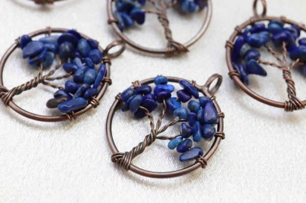 画像2: ペンダントトップ 世界樹 ワールドツリー さざれ ラピスラズリ  ※ポイント対象外 品番: 10461 (2)