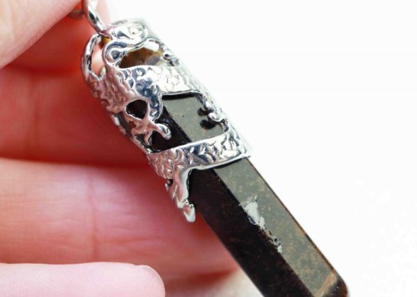 画像3: ペンダントトップ タイガーアイ 龍  品番: 10693 (3)