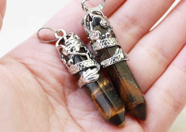 画像4: ペンダントトップ タイガーアイ 龍  品番: 10693 (4)