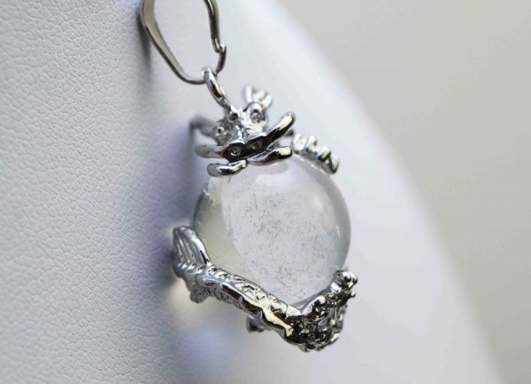 画像4: 龍のペンダント 水晶  品番: 11650 (4)