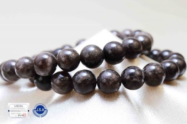 画像4: 【日本銘石】ブレス 山梨黒平黒水晶 〈山梨県〉 AAAランク 丸 約10mm 草入り 浄化 魔除け 邪気払い 天然石 品番:11702 (4)