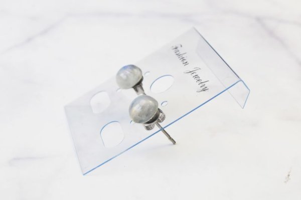 画像2: 天然石ピアス ステンレス ムーンストン 平和 穏やかさ 癒し 恋愛 天然石部分約5.5mm 品番:12276 (2)