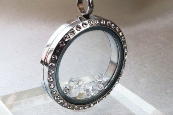 画像3: ペンダントトップ ハーキマーダイヤモンド 石有シルバー 夢見の石 さざれ 夢を現実化 出産のお守り 品番:12345 (3)