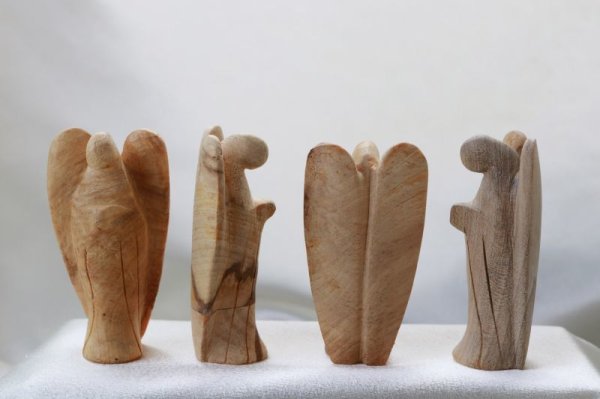 画像4: 置物 パロサント 彫刻 彫り物 天使 香木 浄化 リラックス 品番:11625 (4)