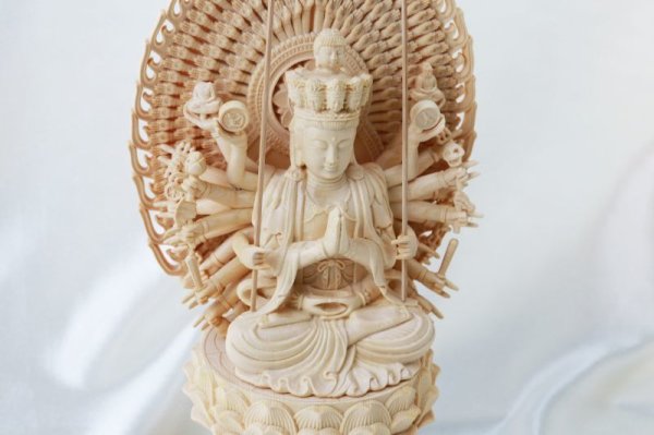 画像2: 置物 木彫り 八尊仏 千手観音菩薩(せんじゅかんのんぼさつ)サハスラブジャ 信仰 菩薩 千の手 ヒノキ 檜 品番:12509 (2)