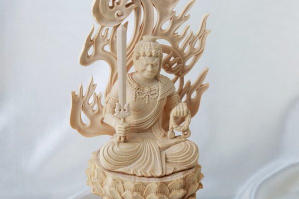 画像2: 置物 木彫り 八尊仏 不動明王(ふどうみょうおう) 信仰 明王 厄除災難 悪魔退散 ヒノキ 檜 品番:12513 (2)