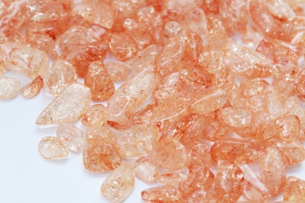 画像2: さざれ石 爆裂水晶 クラック水晶 オレンジ カラー 100g パッケージ付き 浄化 開運 厄除け 品番: 12530 (2)