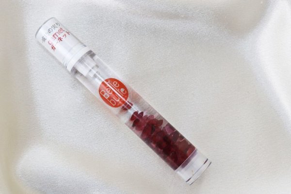 画像2: Belle bulle(ベルビュレ)スリム 天然石ミスト ガーネット 15ml 情熱 恋愛 健康 成功 品番:12573 (2)