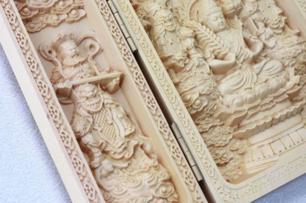画像4: 【超特価】20個限定! 置物 木彫り 八尊仏 柘植の木彫(平型)虚空蔵菩薩・四天王(持国天・多門天・広目天・増長天) 信仰 菩薩 知恵 ヒノキ  品番: 12936 (4)