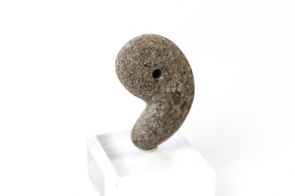 画像2: 【日本銘石】勾玉 出雲石 〈島根県〉 特大 約33×20×13.5mm 出世開運 商売繁盛 縁結び 品番:13044 (2)