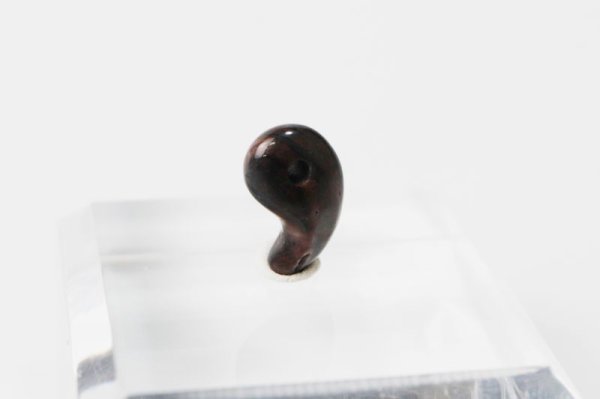 画像2: 【日本銘石】勾玉 牡丹石 〈北海道〉 極小 約10×7×4.4mm 花王 花神 愛 品番:13245 (2)