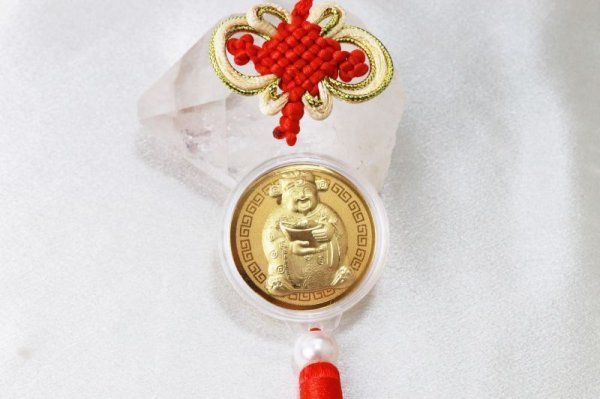 画像2: 【現品限り】縁起メダル 壁掛け 財神(ざいしん) 元宝 古銭 福 風水 金貨 えんぎ 縁起物 開運 金運 お守り 品番:13265 (2)