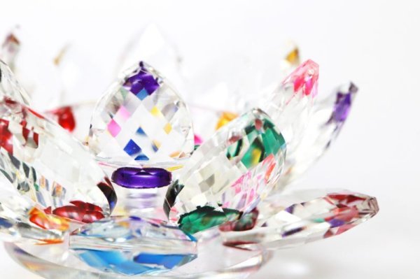 画像2: 【売切セール品】クリスタルガラス 蓮花台 お皿 小サイズ ミックスカラー 風水 置物 彫り物 品番:13307 (2)