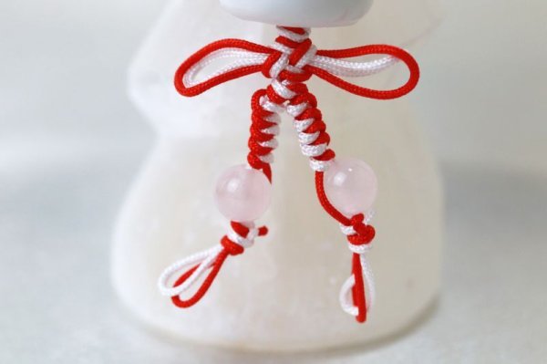 画像3: 開運招き猫ストラップ　ローズクォーツ　恋愛　美しさ　ピンク　お守り　2023年　品番：13333 (3)