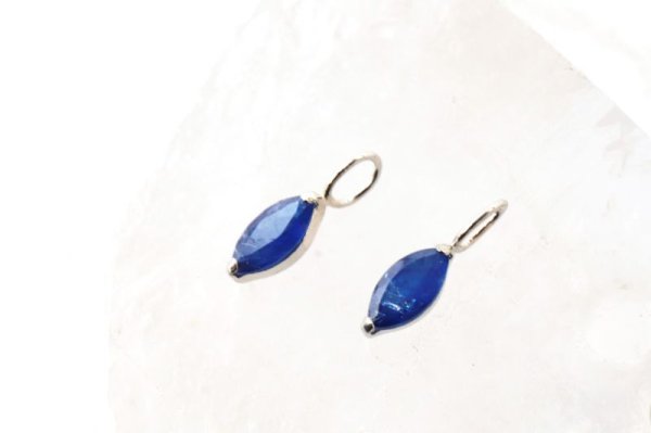 画像2: チャーム サファイア プラチナ 4mm アフリカ産 蒼玉 勝利 希少性 9月 誕生石 ペンダントトップ ジュエリー 品番:13498 (2)