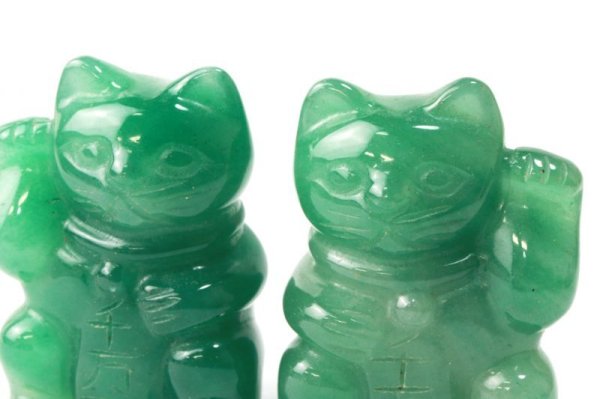 画像2: 置物 彫り物 招き猫 左右手 セット アベンチュリン 大 グリーン 緑 まねきねこ 千万両 開運 金運 健康 5月 誕生石 品番:13531 (2)