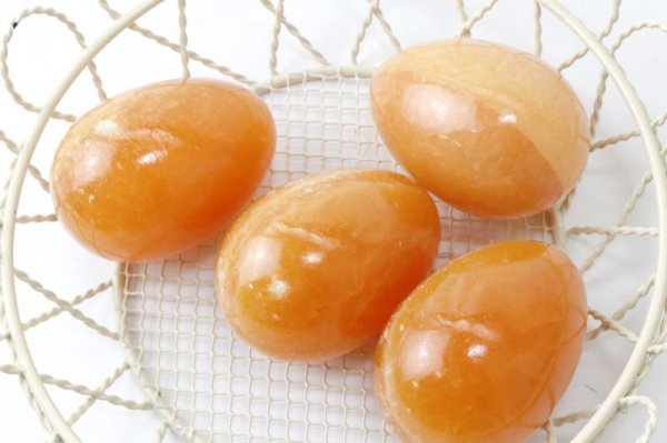 画像3: 置物 玉子 アラゴナイト たまご 卵 集客力 存在感 安定 エネルギー お守り 品番:13537 (3)