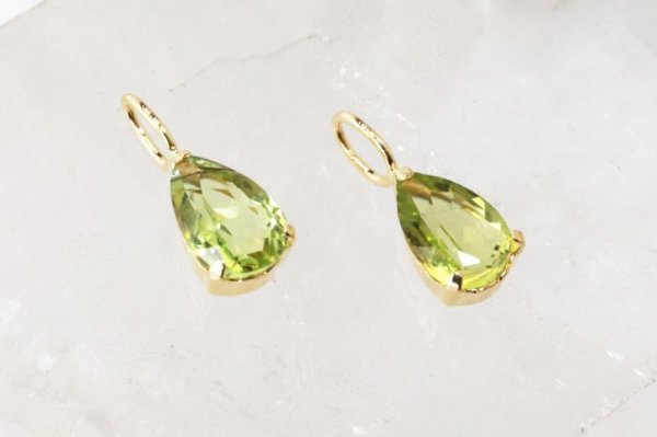 画像2: チャーム ペリドット 18金ゴールド 0.45ct 4×6mm パキスタン産 太陽の宝石 陽の気 再生 ペンダントトップ ジュエリー 品番:13560 (2)