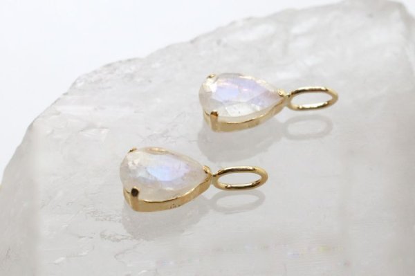 画像3: チャーム ロイヤルブルームーンストーン 18金ゴールド 0.45ct 4×6mm スリランカ産 永遠の愛 女性性 幸せな結婚 ペンダントトップ ジュエリー 品番:13567 (3)