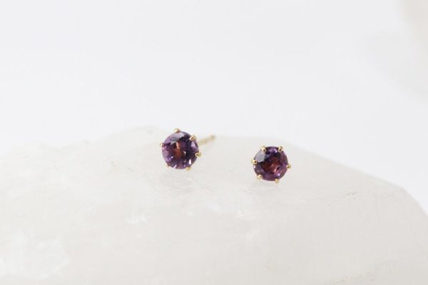 画像3: 【現品限り】ピアス バースデー 2月 アメジスト 18金ゴールド ラウンド 3mm 誕生石ピアス ジュエリー 品番:13610 (3)