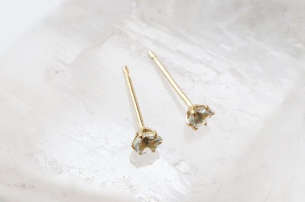 画像4: 【現品限り】ピアス バースデー 3月 アクアマリン 18金ゴールド ラウンド 3mm 誕生石ピアス ジュエリー 品番:13611 (4)
