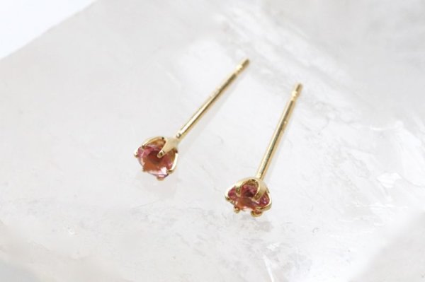 画像4: 【現品限り】ピアス バースデー 10月 ピンクトルマリン 18金ゴールド ラウンド 3mm 誕生石ピアス ジュエリー 品番:13618 (4)