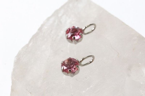画像2: チャーム ピンクスピネル プラチナ 4mm ミャンマー産 生命エネルギー 成長 改善 ペンダントトップ ジュエリー 品番:13645 (2)