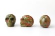 画像3: 置物　彫り物　スカル　髑髏　ドクロ　ユナカイト　緑簾石　癒し　インテリア　天然石　品番： 13789 (3)